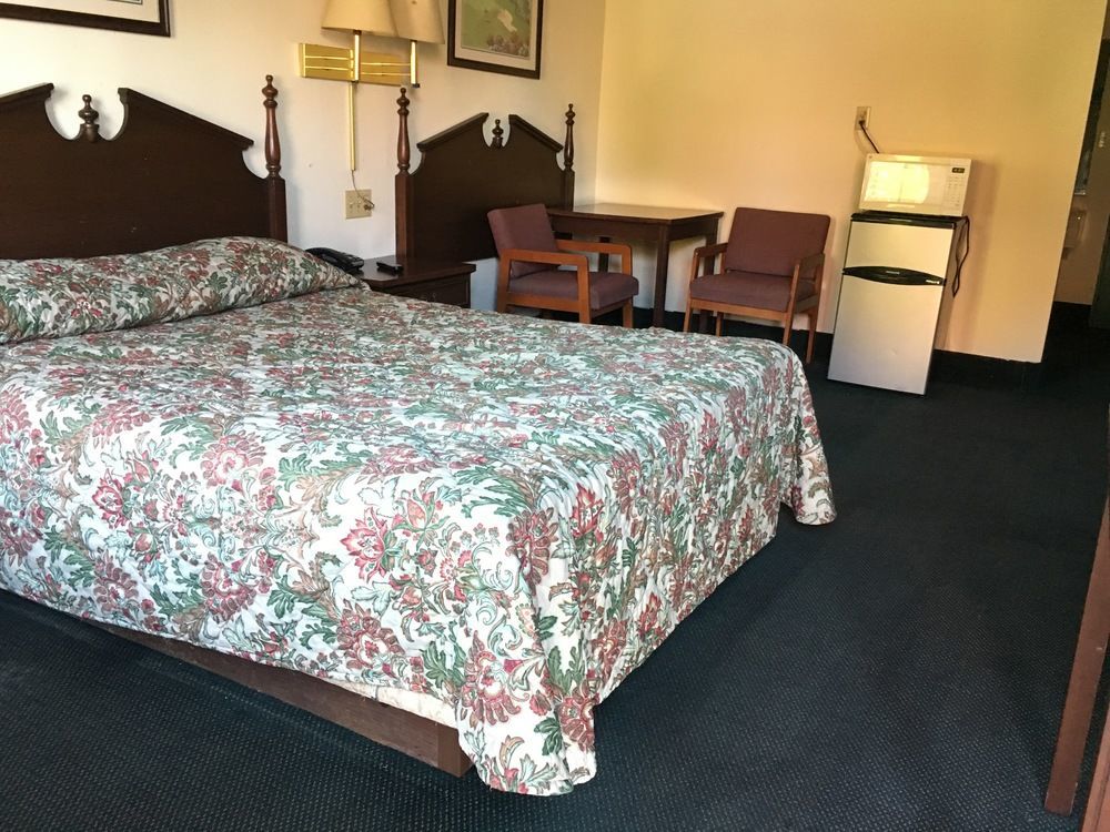 Quality Quarters Inn By Oyo Richmond Ky I-75 Eksteriør bilde