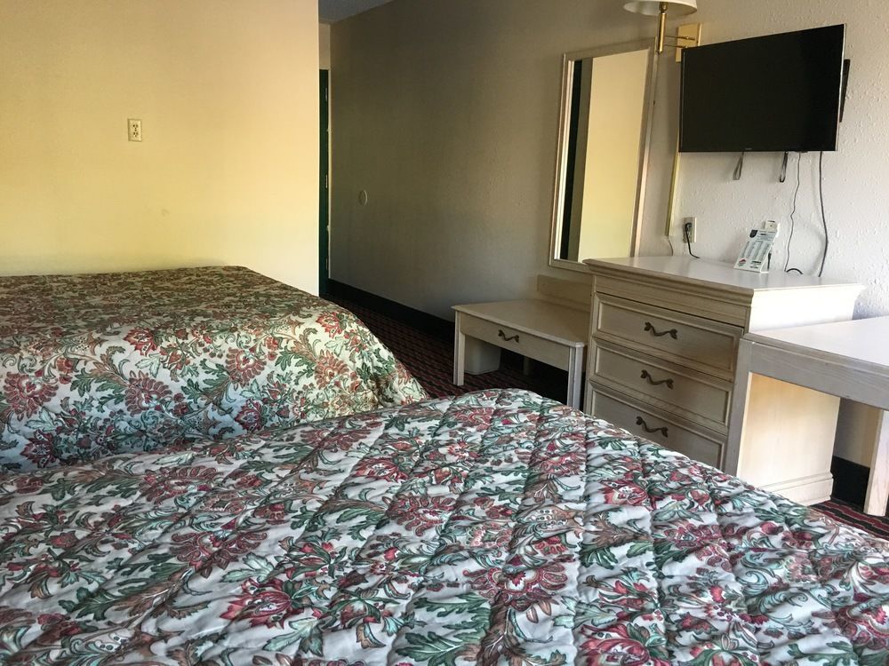 Quality Quarters Inn By Oyo Richmond Ky I-75 Eksteriør bilde